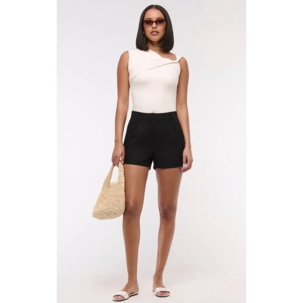 NWT Abercrombie & Fitch Black Linen Blend Pleated High Rise Shorts Size 26 2R